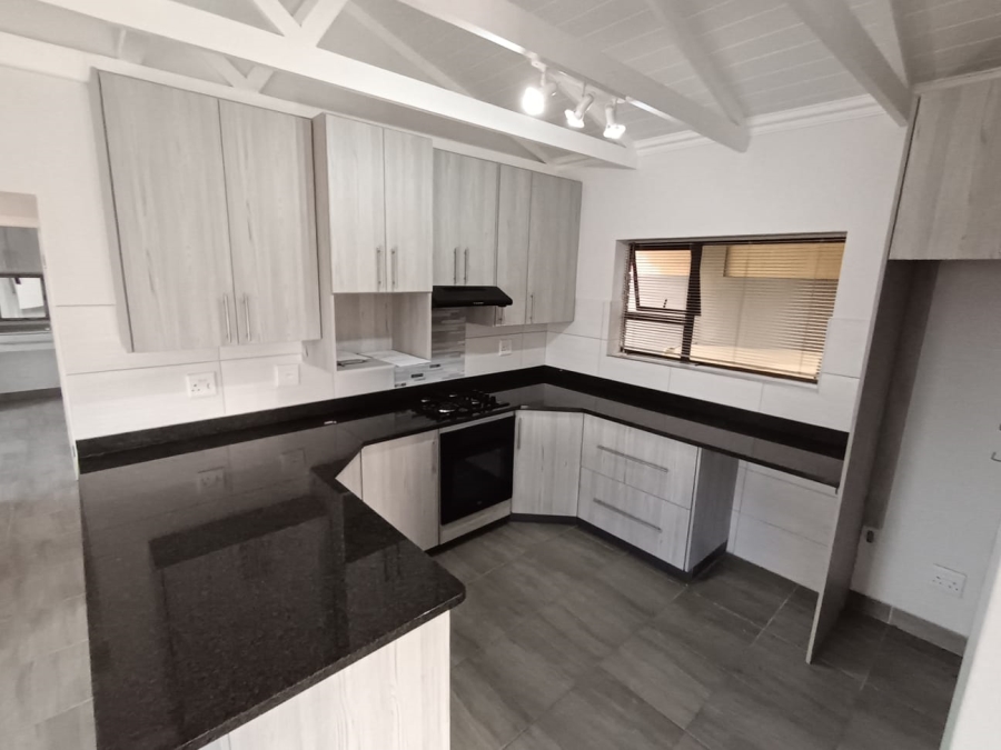 3 Bedroom Property for Sale in Seemeeu Park Western Cape
